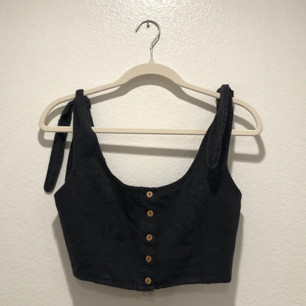 Free People tied shoulder, button front, Tank Top, tag still on never worn